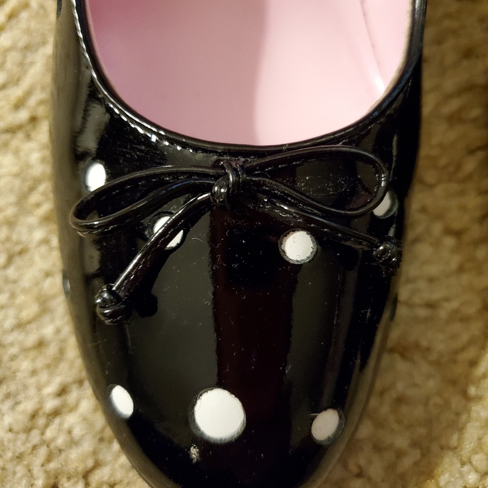 Black Patent Leather Pumps with White Polka Dots - Women - Picture 3 of 14